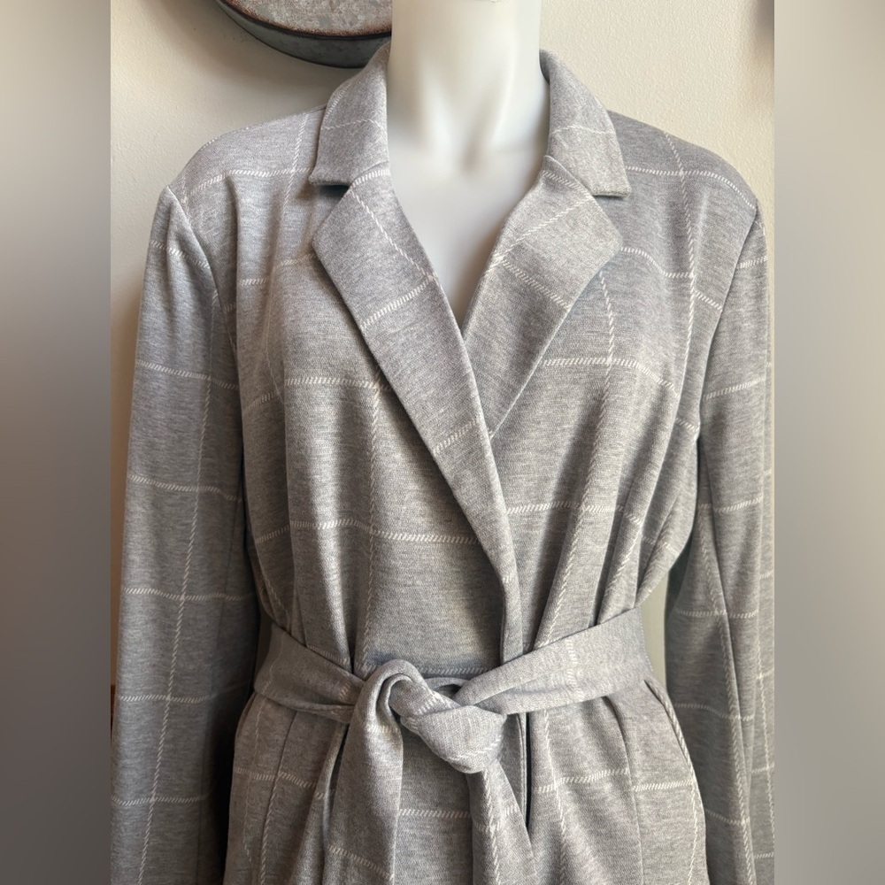 Blazer Grey & White plaid size L women’s, never worn, soft, chic, casual office - Picture 2 of 8